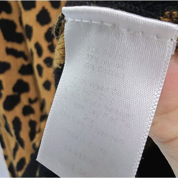 Talbots Sweater Womens Small P Brown Leopard Cheetah Animal Petite - Picture 8 of 10